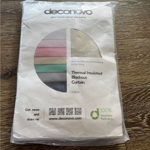 New 2 pieces  thermal insulated  blackout curtains.